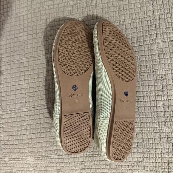 Mint Rothy’s rounded toe flats - Picture 2 of 4